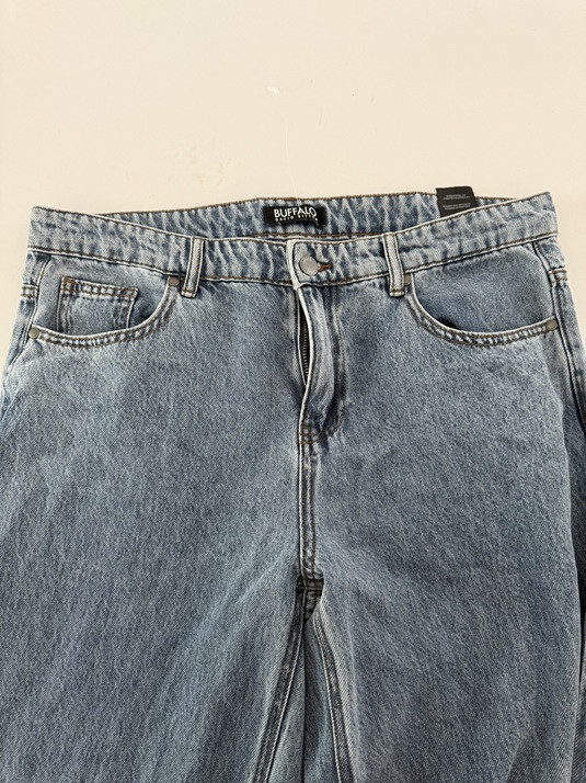WOMEN'S BUFFALO DAVID BITTON WIDE LEG SELF-BELTED JEANS - 6 - LIGHT/MEDIUM WASH (STYLE: 1979111) image 2
