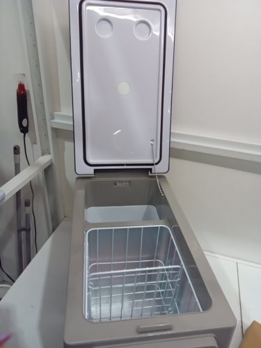 EUHOMY Electric Cooler Refrigerator Fridge/Freezer With APP Control - 55L CAP - 12V - Black/Grey (Model: CF001-55GR-CAEH) image 7