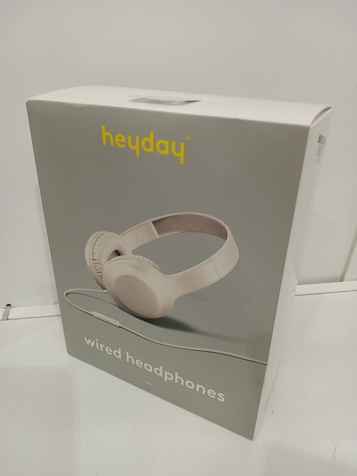 Heyday comfort fit wired on-ear headphones with microphone - 3.5mm jack - white image 2