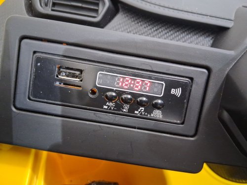 INFANS 12V Licensed Lamborghini Ride On Car with Parent Remote Control - 55lbs max - Yellow (Model: TQ10069US-YW) image 14