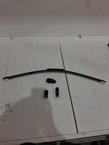 Michelin Premium Infused Rubber guardian Beam Wiper Blade - Driver Side - 26"  - black (model: 1680380) image 3