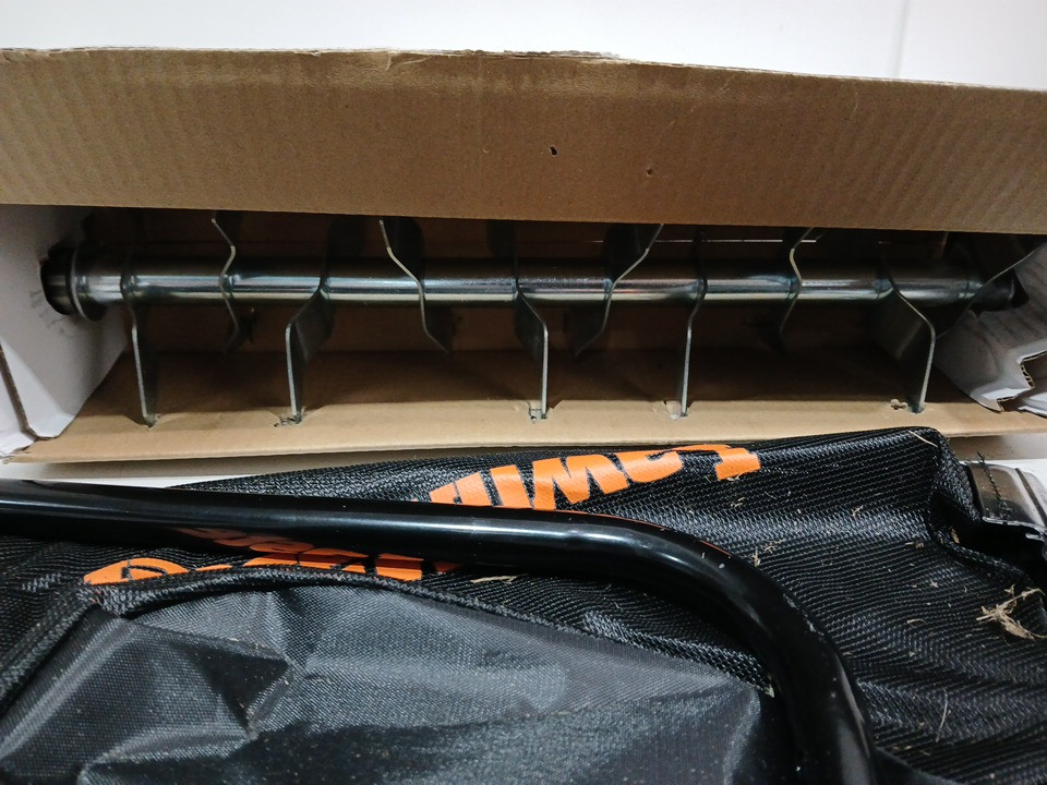 LawnMaster Electric Dethatcher & Scarifier - 16" - Black/Orange (Model: GVB1316) image 7