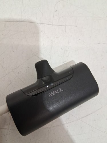 iwalk portable charger with usb-c - 4500mah for iphone 15/16 - black  (model: dbl4500nc) image 4