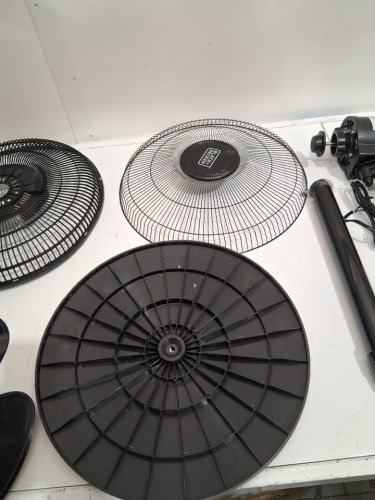BLACK + DECKER STAND FAN WITH REMOTE - 16" Diameter - BLACK (MODEL: BFSR16B-01) image 4