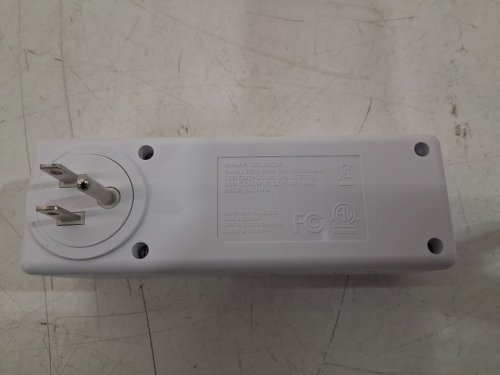 One Beat Surge Protector Outlet Extender with 4 USBs - 1800 Joules - white (model: OB3W6C2A) image 4