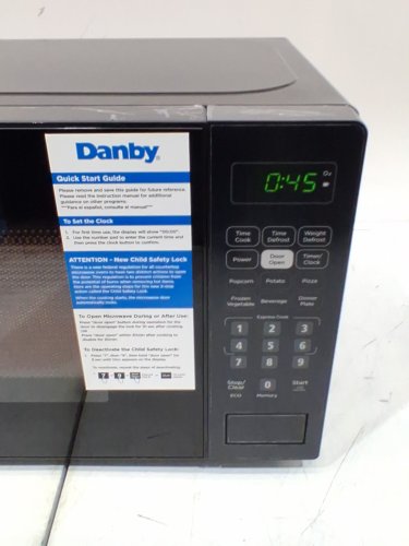 DANBY 700W COUNTERTOP MICROWAVE - 0.7 CU.FT - BLACK (MODEL: DBMW0721BBB) image 9