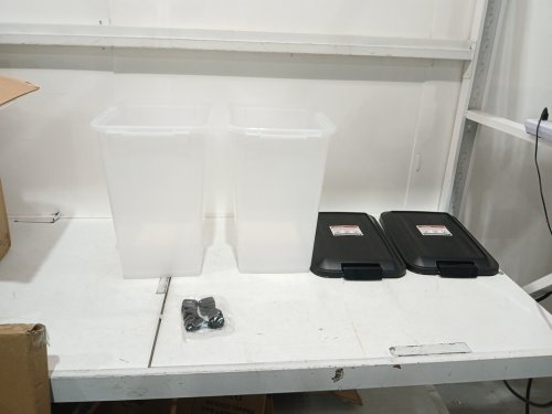 2PK IRIS USA DOG FOOD STORAGE CONTAINER WITH WHEELS - 31.2L - BLACK/CLEAR (MODEL: MP-8) image 3