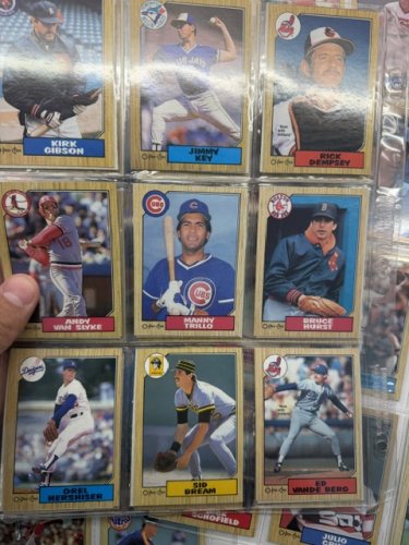 380 APPROX ASSSTD O-PEE-CHEE 1987 BASEBALL CARDS image 7