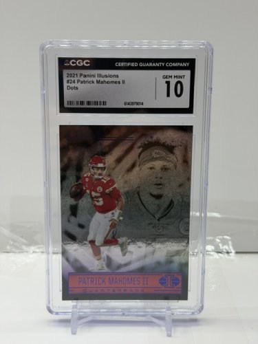 CGC GRADED 10 GEM MINT 2021 PANINI ILLUSIONS PATRICK MAHOMES II DOTS #24 CARD image 2