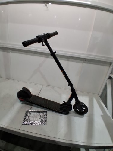 Kids Jetson Omega Illuminated Electric Scooter - 8KM RANGE - 16KM/H - Black (Model: 1747518) image 4