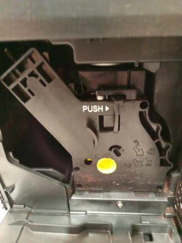 Philips lattego 3300 series fully automatic ESPRESSO MACHINE WITH BUILT-IN GRINDER - BLACK (MODEL: ep3341/50) image 9