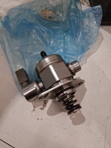 High Pressure Fuel Pump  Replacement fits various models and makes (Model: dl23012 image 3