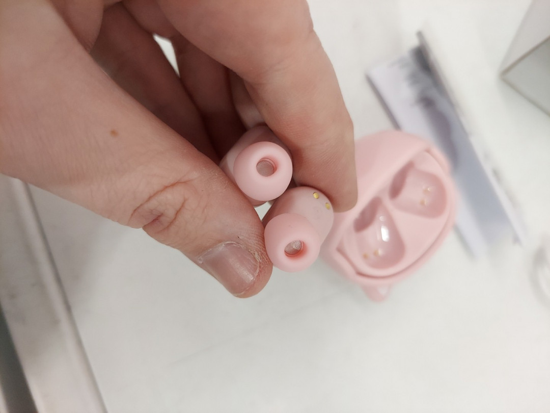 unisex gems Kid's PIG tws earbuds with face change case - PINK image 5