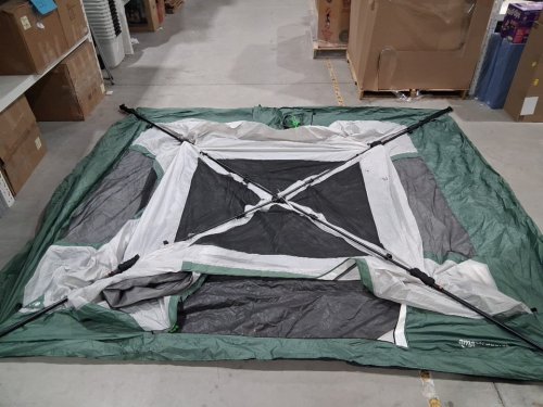 Amazon Basics Instant Camping Tent with Rainfly - 6 person - green/white (model : ‎AMZ-100968) image 2