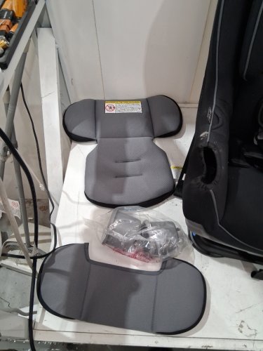 GRACO EXTEND2FIT CONVERTIBLE CAR SEAT - TITUS GREY/BLACK (MODEL: 2149057) image 3