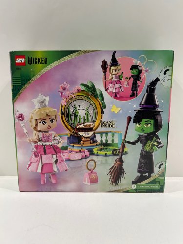 588pc Lego - wicked - elphaba & glinda figures (75682) image 4