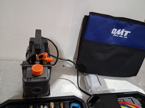 OMT SINGLE STAGE VACUUM PUMP AND MANIFOLD GAUGE SET - 4 CFM - 1.3 H/P - BLACK image 4