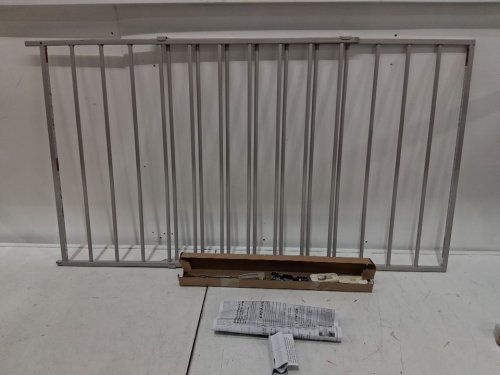 SAFETY 1ST WIDE AND STURDY METAL SLIDING GATE - EXPANDS 40" to 60" x 26.5" - WHITE (MODEL: GA089CDEC1ZQ) image 3