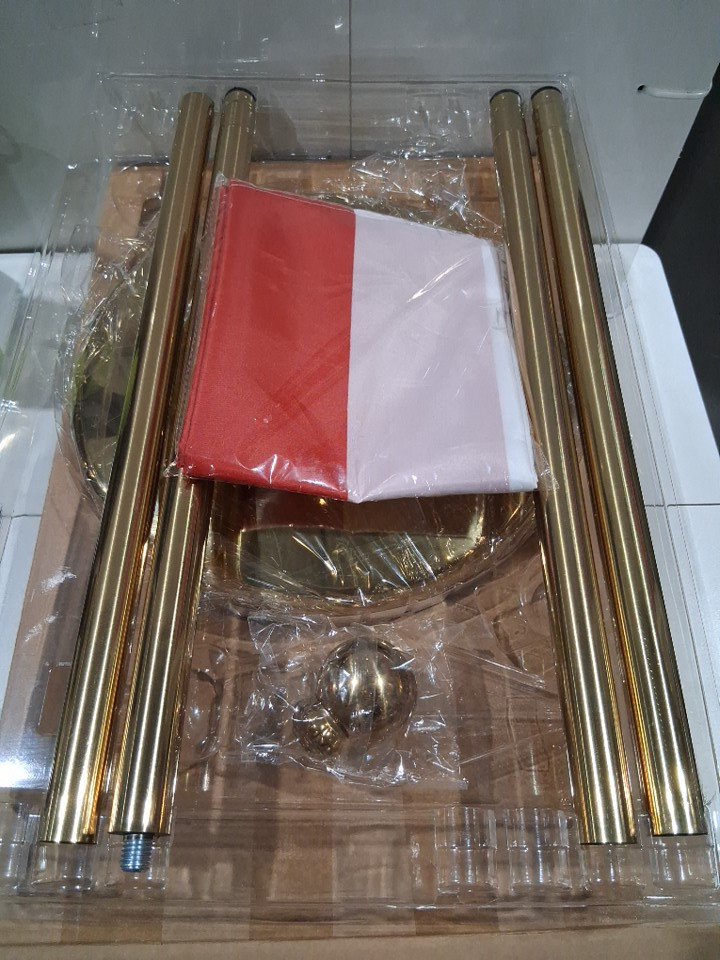 INDOOR LARGE CANADA FLAG WITH POLE, TOPPER AND BASE - 3FT X 5FT/7FT TALL - GOLD image 6