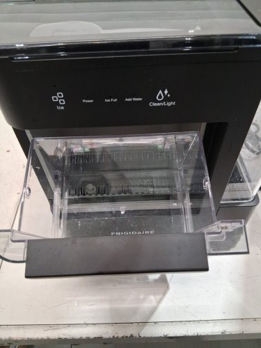 Frigidaire Gallery 38 lbs. Countertop Nugget Ice Maker-easy crush ice-Black (model: efic264-black) image 10