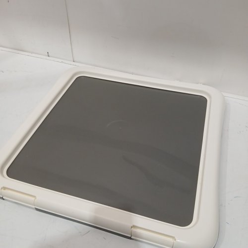 Amazon Basics Extra Thick and Non-Slip Dog Training Pad Holder with Secured Latches - 22" x 22" - White/Charcoal grey (Model: B0DP3ZP9VJ) image 3