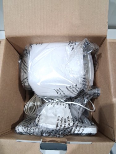 LUTEC MOTION ACTIVATED SOLAR SECURITY LED FLOOD LIGHT - 5000K - 3000LM - WHITE (MODEL: 1937995) image 3