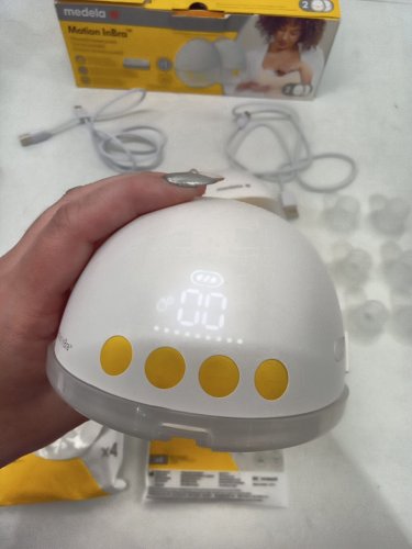 MEDELA MOTION INBRA WEARABLE BREAST PUMP - WHITE/YELLOW - (MODEL: YM-8801) image 4