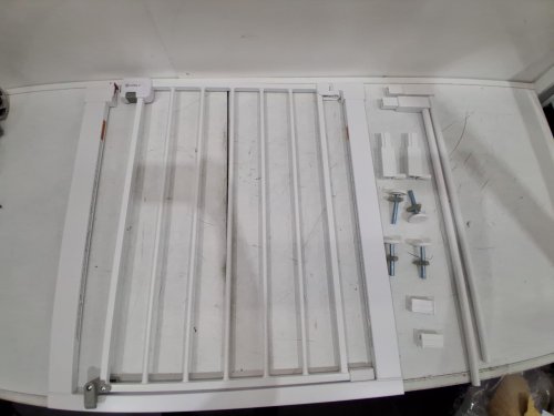 SAFETY 1ST EASY INSTALL WALK THROUGH BABY GATE - 29" - 38" X 28" - WHITE (MODEL: GA105CWHOF2) image 3