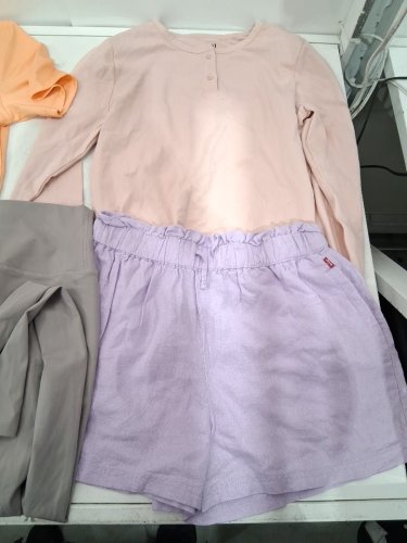 5 ASSORTED GIRL'S CLOTHES - 1 LONG SLEEVE SHIRT, 1 SHIRT, 2 SHORTS, 1 LONG PANTS - EXTRA LARGE (14/16) - PURPLE/PINK/GREEN image 4