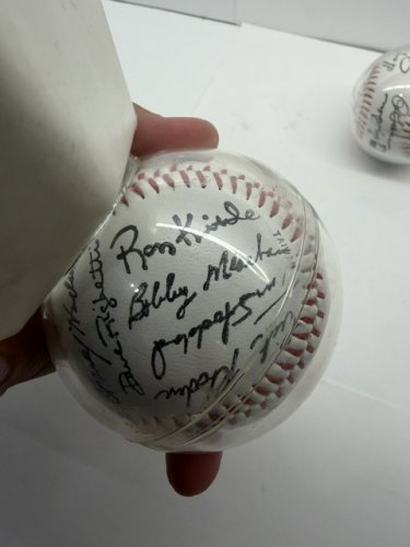 3 ASSTD MULTIPLE FASCMILE SIGNED BASEBALLS image 14