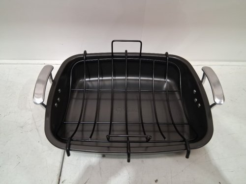 Chef Pomodoro Deluxe X-Large Carbon Steel Roasting Pan with U-Rack, 18.5'' x 14.5'' image 3