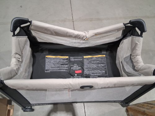 GRACO PACK N' PLAY playard portable foldable playpen - Oakley Black/White (model: 2084226) image 3