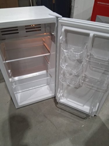 Frigidaire compact Mini fridge with chiller and Eraser Board door - 3.2cu.ft. - white (model: EFR331-white-6com) image 4