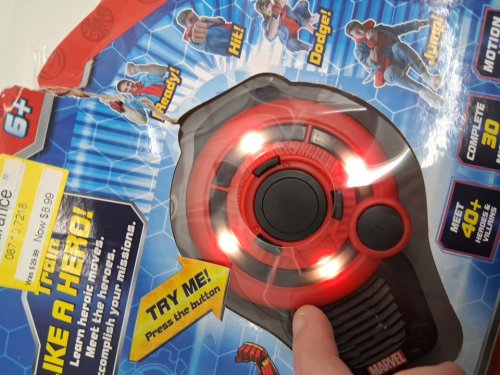 marvel superhero trainer with hero tokens and a map - red/black (model: 10302) image 3