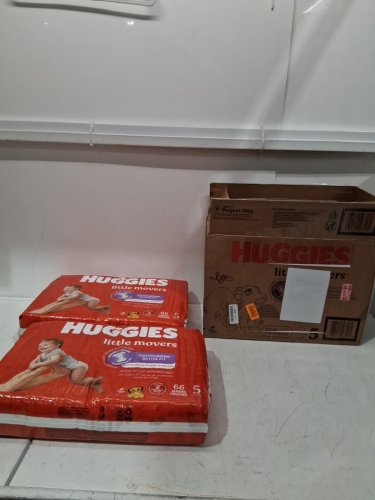 132PK HUGGIES LITTLE MOVERS DIAPERS - SIZE 5 (27+LBS) - DISNEY BABY LION KING (MODEL: 56316) image 2