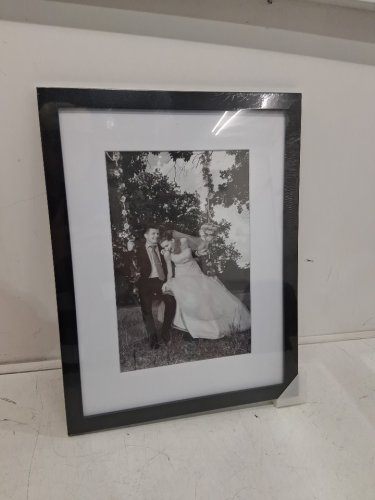 Americanflat Black Picture Frame - 12" x 16"- black (model:MW1216BK812) image 3