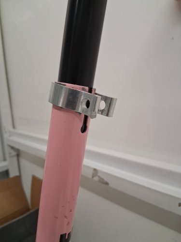 Kid's Welmotive Kick Scooter WITH ADJUSTABLE HANDLE BARS - 220lbs max - Pink (MODEL: d005) image 4