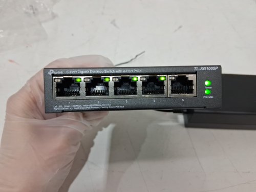 TP-Link 5 Port Gigabit PoE Switch | 4 Port PoE 56W | 802.3af Compliant | Shielded Ports | Traffic Optimization | Plug and Play | Sturdy Metal | Limited Lifetime Warranty (Model: TL-SG1005P) image 4