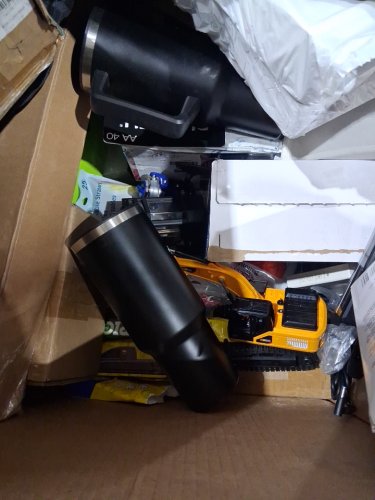 assorted MIXED item MYSTERY PALLET - VARIOUS PRODUCTS - aprox 300+ - (pallet #21) image 8