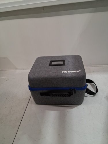 NEEWER Q4 outdoor strobe flash with lithium battery image 3