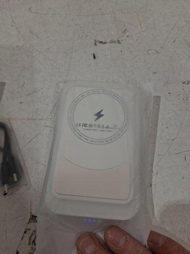 WASTDE portable wireless magnetic power bank charger compatible with magsafe - 20000mah - white (model: pn-w35-white) image 3