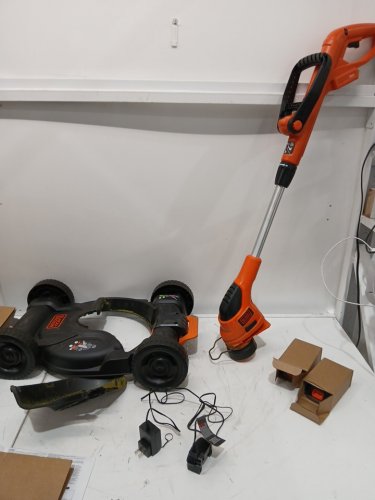 BLACK+DECKER 3-IN-1CORDLESS  STRING TRIMMER, EDGER, and LAWN MOWER with 2 batteries, and charger - 6.5 AMP - ORANGE/BLACK (MODEL : MTC220/lst220) image 7