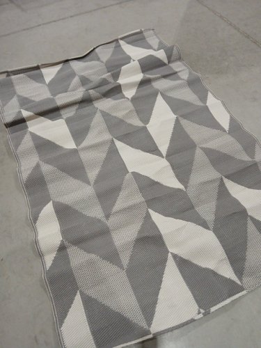 LARGE OUTDOOR GEOMETRIC AREA RUG - 7.6FT X 5FT - GREY/WHITE image 5