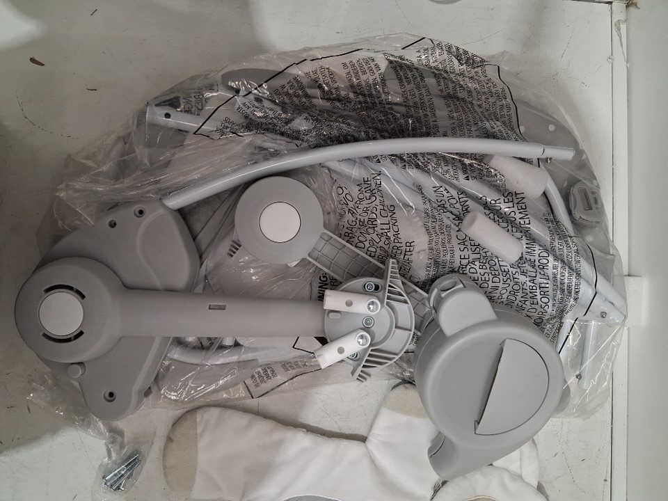 INGENUITY COMFORT 2 GO PORTABLE baby SWING - 0M-9M - CUDDLE LAMB theme/grey (MODEL: 12184) image 3
