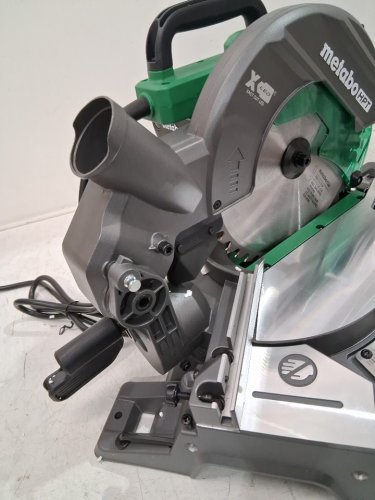 Metabo HPT COMPACT LIGHTWEIGHT Single Bevel Compound 40 tooth Miter Saw - 10" - 15 AMP -  5,000 RPM - green (model: C10FCG2) image 10