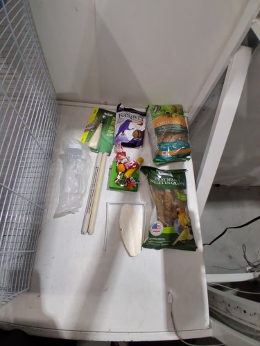 Living World Cockatiel Starter Kit Includes necessary components as starter kit for budgies, canaries and finches- 24" x 13" x 26.4" (model:82945) image 5