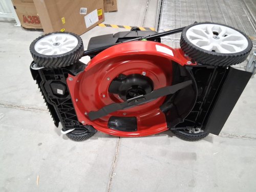 troy-bilt Self-Propelled walk behind Lawn Mower - 20OZ engine oil capacity - 159cc - 21" deck cutting width - black/red (model:12A-B2MR563) image 9