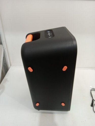 SKULLCANDY STOMP XL WIRELESS BLUETOOTH PARTY SPEAKER - INTEGRATED CARRY HANDLE​, IPX5 WATER RESISTANCE, 12-HOUR BATTERY LIFE - BLACK ORANGE (MODEL:2SKSK1851/4449801) image 7