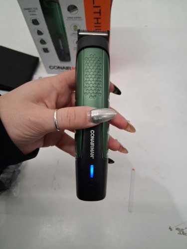 16pc mens conairman all in one lithium-ion cordless trimmer - BLACK/GREEN(MODEL: gmt1800c) image 2