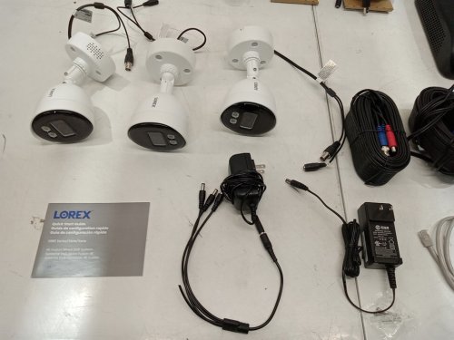 LOREX Wired Security System with 6 Active Deterrence Cameras, DVR Power Adapter, 8/16 Channels, HD Analog & Voice Controller - 4k - 2tb - white (model: td88128d6-f/2609000) image 5